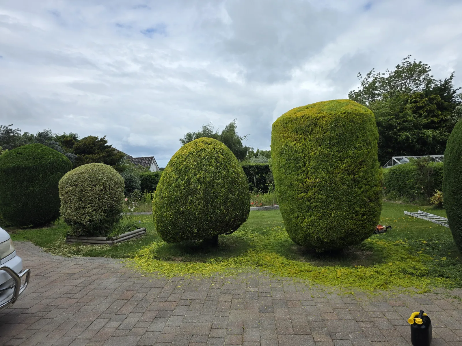 Completed garden work by The Cutting Hedge Garden Services
