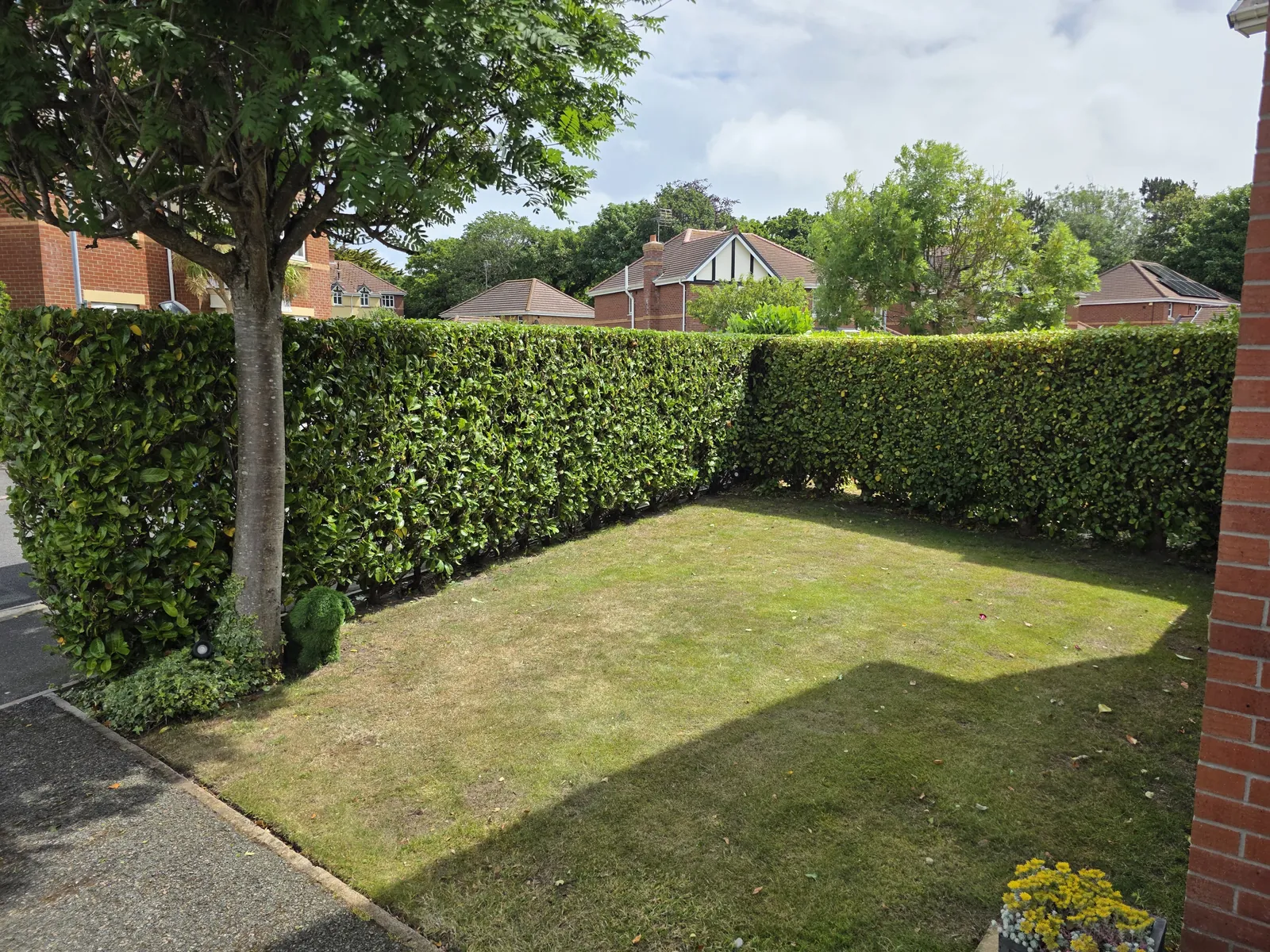 Completed garden work by The Cutting Hedge Garden Services